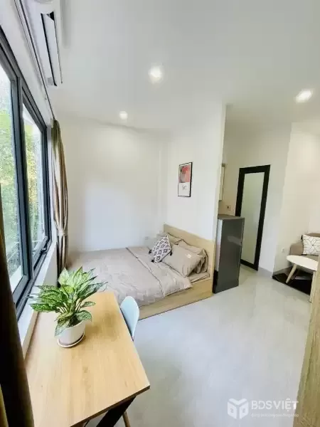 Tòa căn hộ dịch vụ phố Tạ Quang Bửu – Bách Khoa DT 110m² x 5T Thang máy thu nhập 90tr 1 tháng