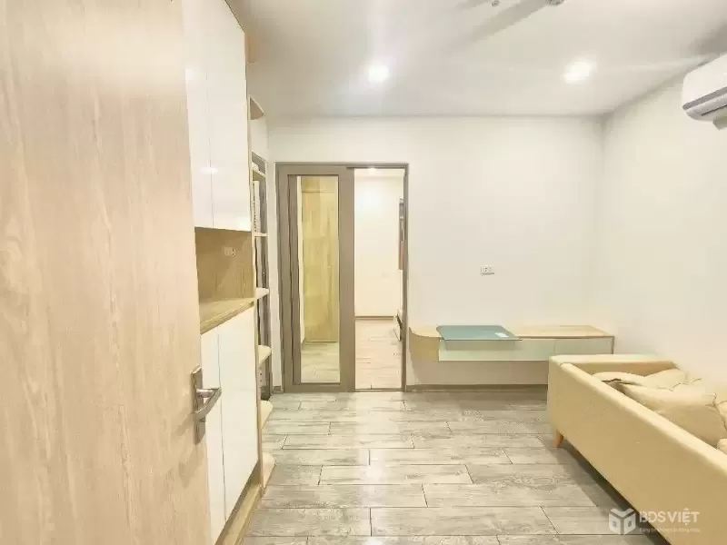 hoàng hoa thám 60m x6 tầng thang máy 21,1 tỷ-cách phố 15m,ngõ thông rộng-10 phòng