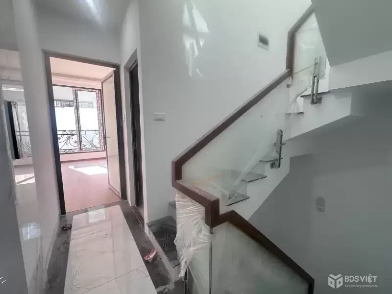 Bán Nhà Tô Vĩnh Diện. Thanh Xuân. Thang Máy. Ô Tô. DT 50m2. MT 4.6m. Giá 19.7 Tỷ.