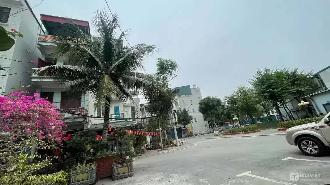 Bán Nhà Bùi Huy Bích. Hoàng Mai. Ô Tô. DT 69m2. MT 4m. 4 Tầng. Giá 16.4 Tỷ