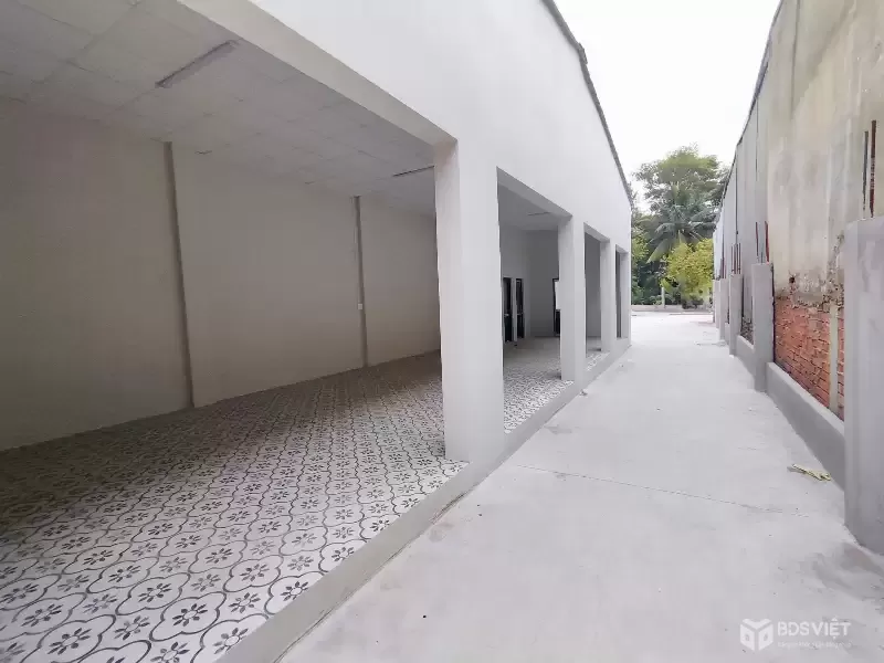 CHO THUÊ 617M2 NHÀ VÀ ĐẤT MT ĐƯỜNG NGUYỄN CỮU PHÚ