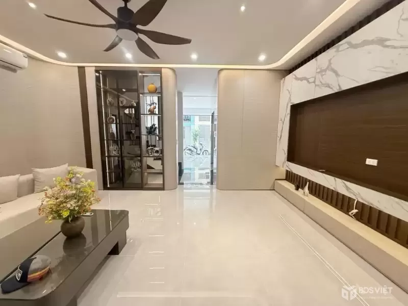 Bán nhà Giải Phóng, Hoàng Mai, Lô góc, ô tô, Thang Máy, Kinh doanh, 73m2, 20.8 tỷ(CTL)