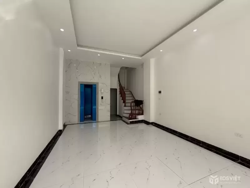 Bán nhà Ngọc Hồi, Hoàng Mai, Gara ô tô, Thang máy, 50m2, 18.1 tỷ(CTL)