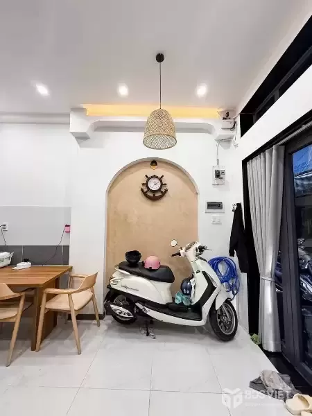 Nguyễn Tri Phương - Quận 10 - Ba gác thông - 3 tầng - 4.8 tỷ