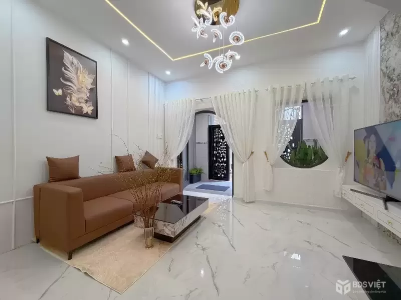 Nhà Điện Biên Phủ 56m2, 2 tầng, 3PN, gần CV 29/3, giá 4,5 tỷ