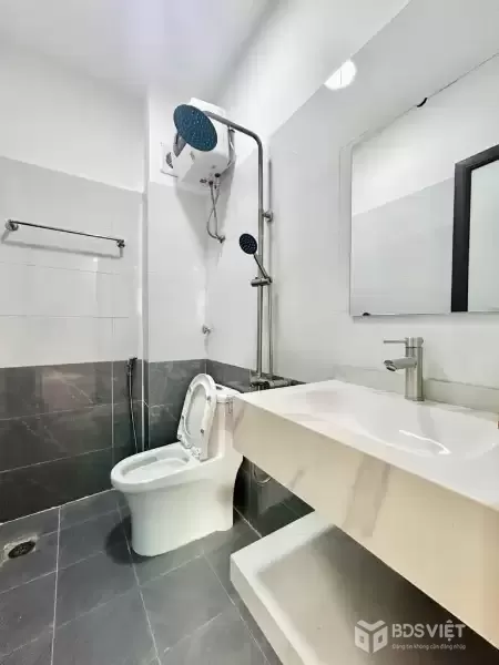 BÁN NHÀ 5 TẦNG XÂY MỚI HOÀNG LIÊN – THƯỢNG CÁT,BẮC TỪ LIÊM GIÁ HƠN 5 TỶ