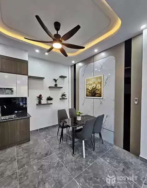 TÂY SƠN - Ở NGAY - ÔTÔ 
DT 39M x 6T , MT 5M , GIÁ 10.5 TỶ
 KINH DOANH NGÀY ĐÊM.