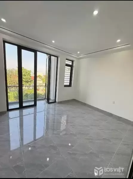 TÂY SƠN - Ở NGAY - ÔTÔ 
DT 39M x 6T , MT 5M , GIÁ 10.5 TỶ
 KINH DOANH NGÀY ĐÊM.