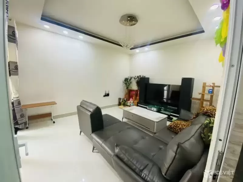 Bán nhà SRXD đường Thi Sách Phường 6 Đà Lạt giá 4 tỷ trung tâm đà lạt