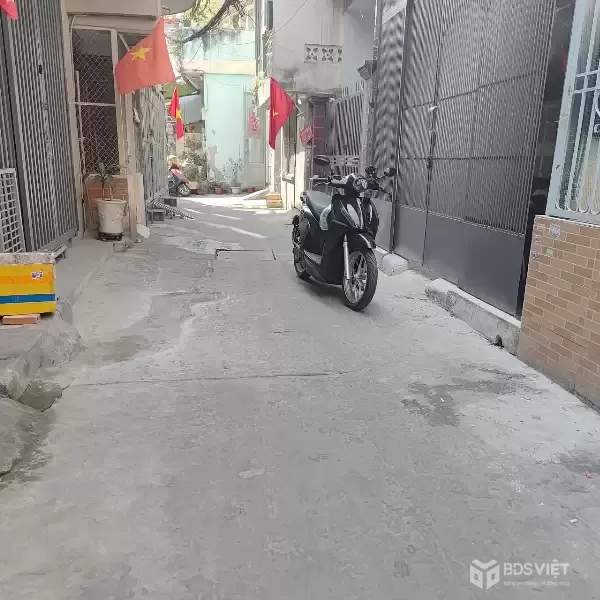 Nhà hẻm 102 Âu Dương Lân P3-Q8, Giá : 7,7 Tỉ (TL)