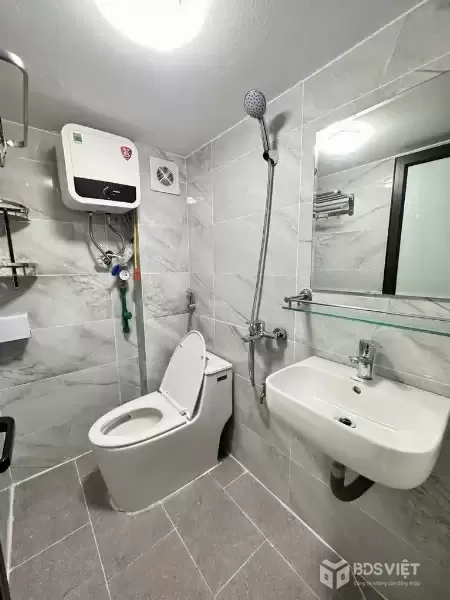 BÁN NHÀ LÔ GÓC - 8 TẦNG THANG MÁY- VŨ TRỌNG PHỤNG - 20 PHÒNG FULL ĐỒ- GIÁ ĐẦU TƯ