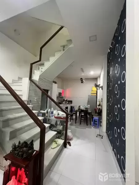 Quận 10 - Nguyễn Duy Dương - Sát Mặt tiền - 56m2 - 4 tầng - 8.8 tỷ