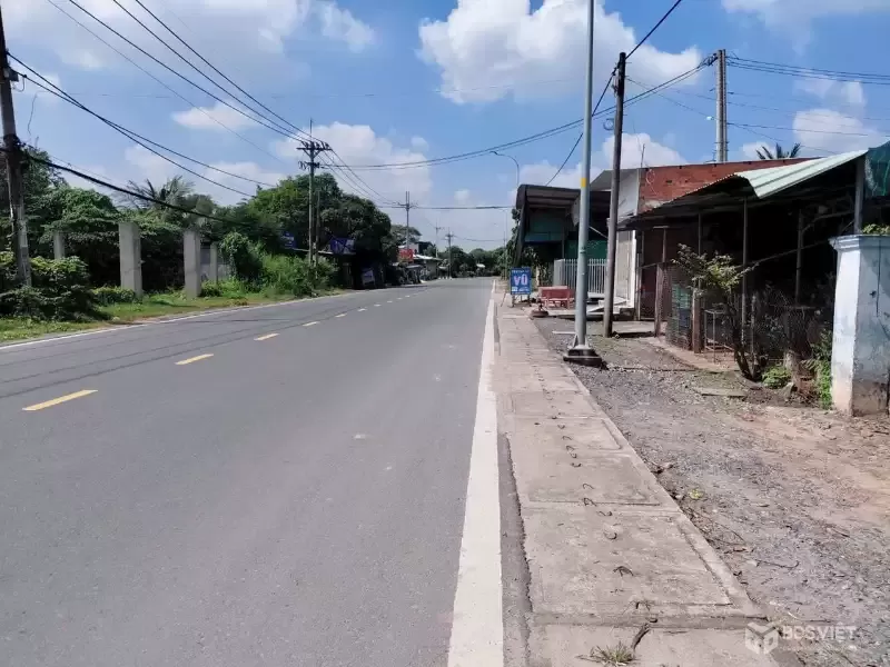 Bán đất mt đường Nguyễn Thị Nê , Phú Hòa Đông tdt 851m2 ( 300m2 thổ cư ) giá giảm còn 6,5 tỷ