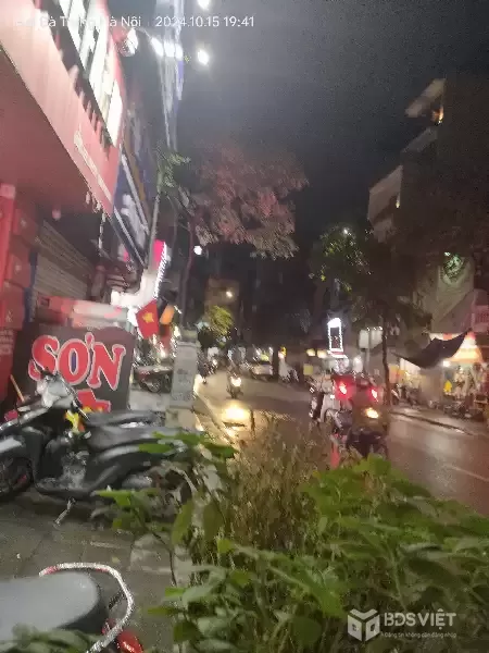 Bán gấp giá rẻ mặt phố Trần Phú 9m, 3 tầng, mặt tiền 2.65m, 2.7 tỷ Ba Đình.