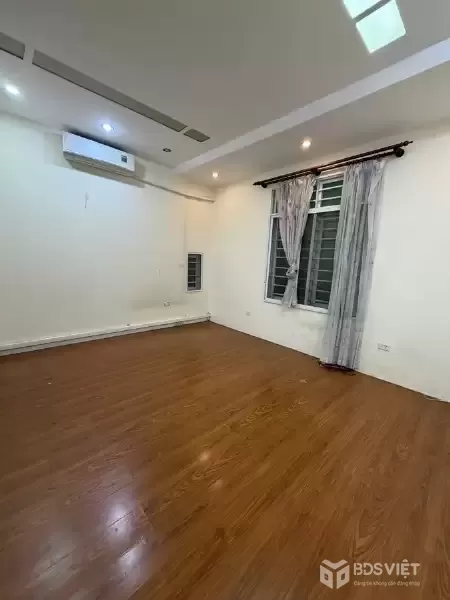 Bán Nhà Hoàng Văn Thái. Thanh Xuân. Ô Tô. DT 45m2. MT 5m. 4 Tầng. Giá 16.2 Tỷ.