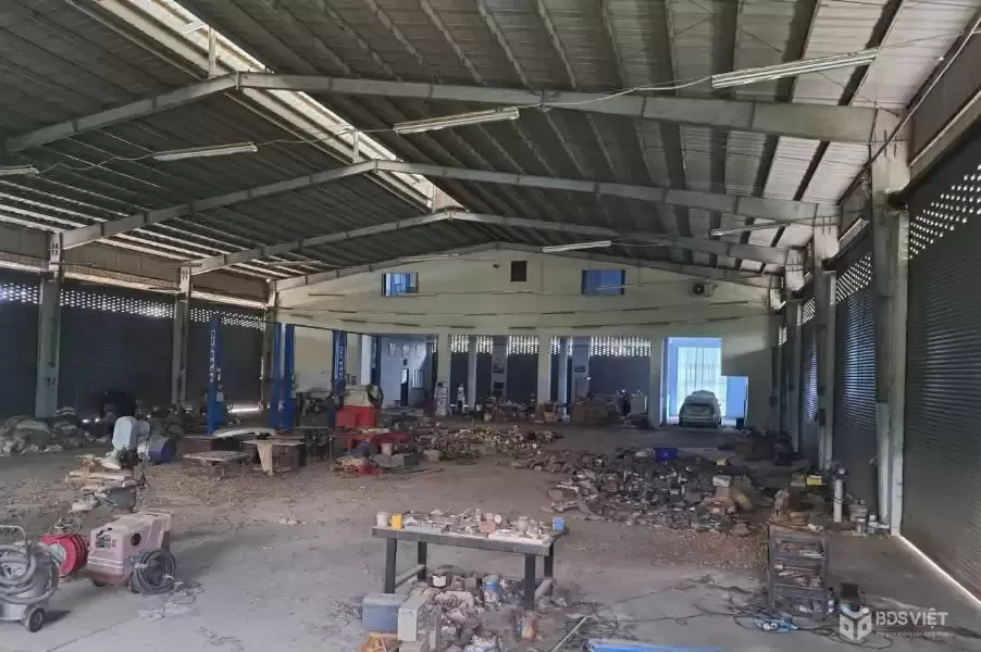 Bán nhà xưởng mt đường Mỹ Yên- Tân Bửu dt 1570m2 SKC giá 33 tỷ