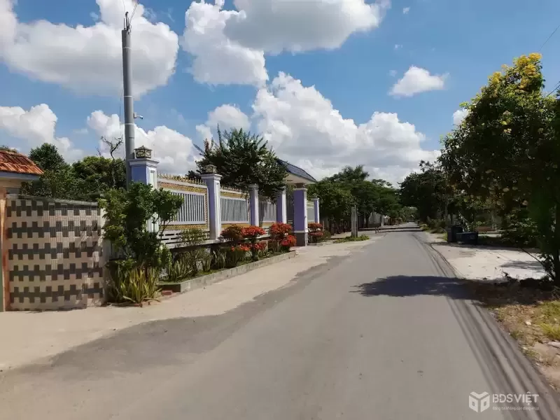 Bán nền thổ cư ấp 1, Nhựt Chánh , Bến Lức dt 167m2 giá 1,99 tỷ