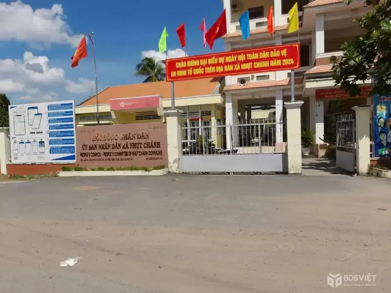 Bán nền thổ cư ấp 1, Nhựt Chánh , Bến Lức dt 167m2 giá 1,99 tỷ