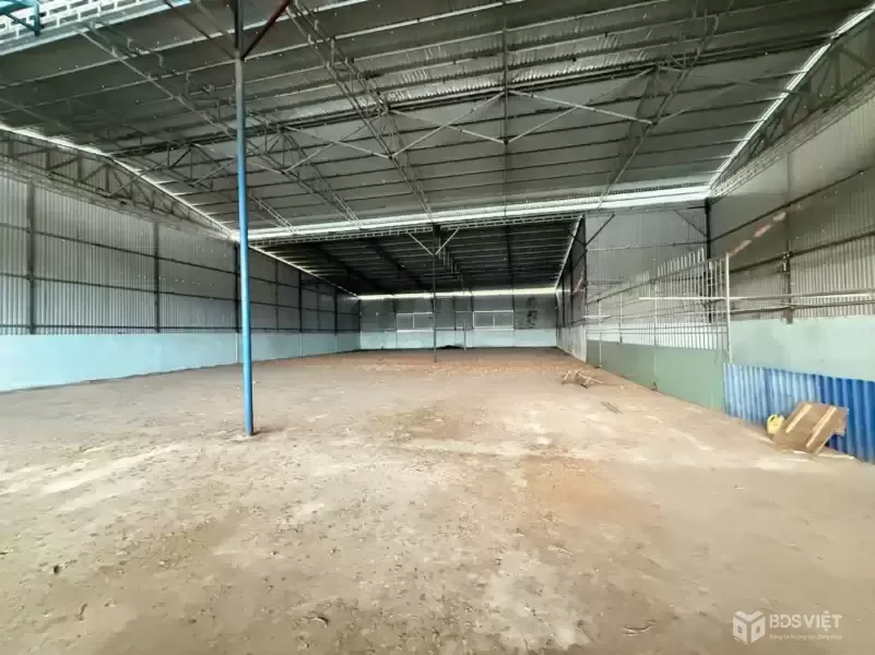 Bán nhà kho xã Phước Vân , Cần Đước dt 1259m2 ( 300m2 thổ) giá 5,2 tỷ