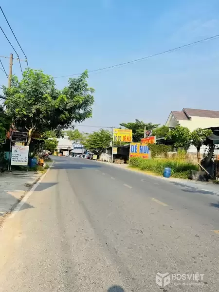 Bán nhà mặt tiền Nguyễn Kim Cương , xã Tân Thạnh Tây dt 170m2 (50m2 thổ) 2pn, 2wc giá 3,75 tỷ