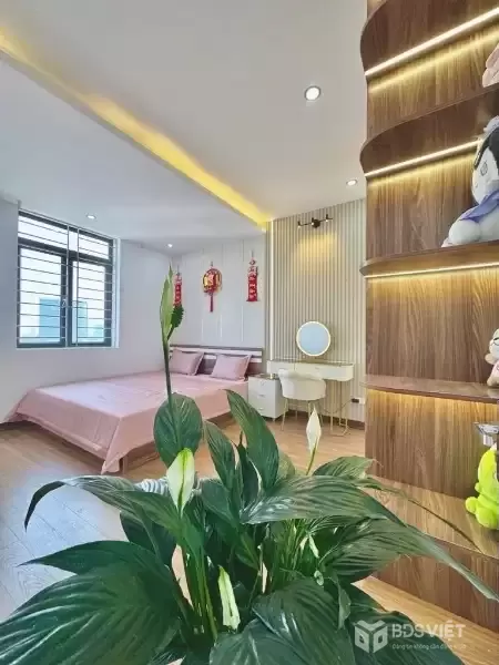 bán căn hộ mặt phố vũ phạm hàm DT 57m giá 5,75 tỷ lô góc