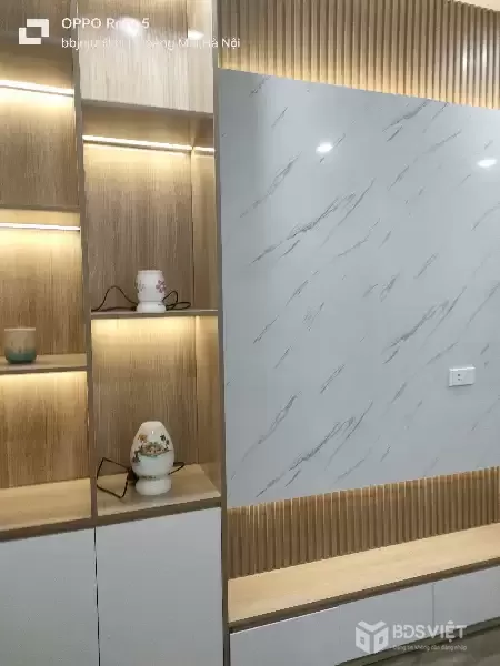 Bán gấp giá rẻ căn hộ khép kín Văn Hương 37m, tầng 2, mặt tiền 3m, 1.75 tỷ Đống Đa.