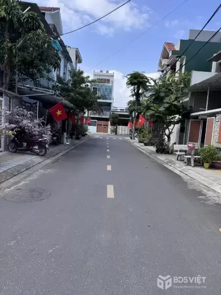 GẦN BIỂN SƠN THỦY - NHÀ GÁC LỬNG SẠCH ĐẸP – NGŨ HÀNH SƠN - HƠN 6 ĐỒNG.