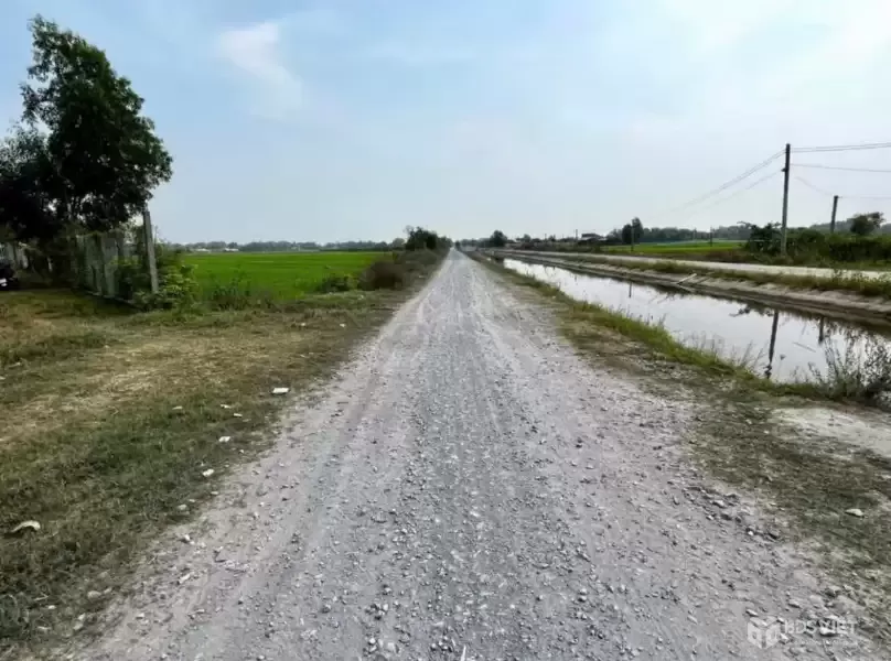 Bán gấp lô đất xã Hiệp Hòa tdt 6500m2 ( 300m2 thổ ) đường đá xanh 5m giá 5,5 tỷ