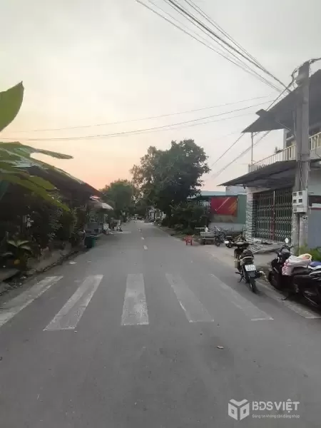 Bán nền thổ cư trong KDC Trung Thành , xã Long Trạch , Cần Đước dt 120m2