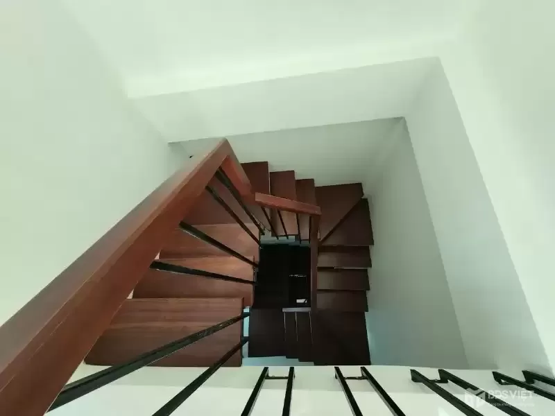 ????TÌM ĐÂU RA Nhà Phân Lô Cán Bộ 30m² Khương Trung, ô tô đỗ đêm, giá chỉ hơn 4.9 tỷ