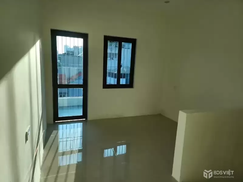 ????ĐÂU RA NHÀ Cán Bộ Ô Tô đỗ gần 30m² Khương Trung, 4PN, giá chỉ hơn 4.9 tỷ?