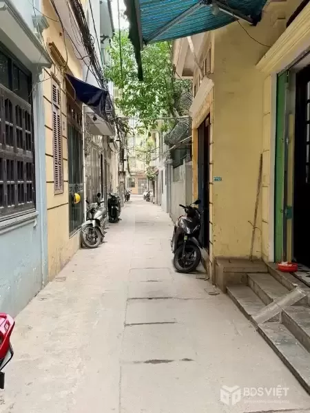 dương quảng hàm 45m x6 tầng 15,8 tỷ lô góc,ô tô đỗ cửa,ngõ thông