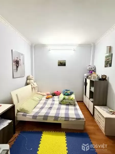 dương quảng hàm 45m x6 tầng 15,8 tỷ lô góc,ô tô đỗ cửa,ngõ thông