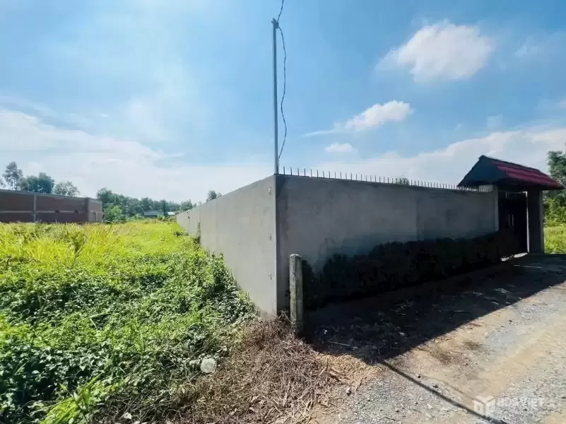 Bán đất vườn có tường rào bao quanh view kênh ở xã Bình Đức , Bến Lức dt 500m2 giá 950 triệu