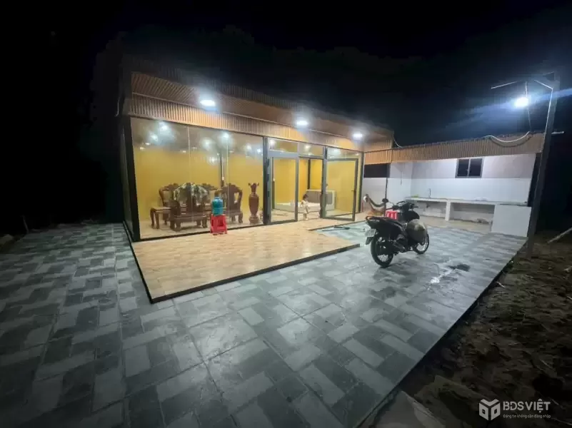 Bán nhà vườn thị trấn Bến Lức tdt 1191m2 đầy đủ tiện nghi giá 4,2 tỷ