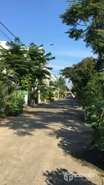 CHỈ 4.X (đ) - GẦN LÀNG ĐẠI HỌC - SÁT VÕ CHÍ CÔNG - DT 90m - Đ.5m5.