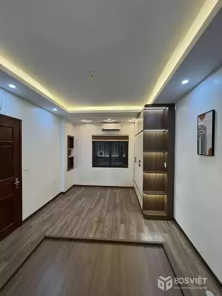 Bán nhà Nguyễn Đức Cảnh, Hoàng Mai, gần ô tô, nở hậu, 30m2, 7.55 tỷ(CTL)
