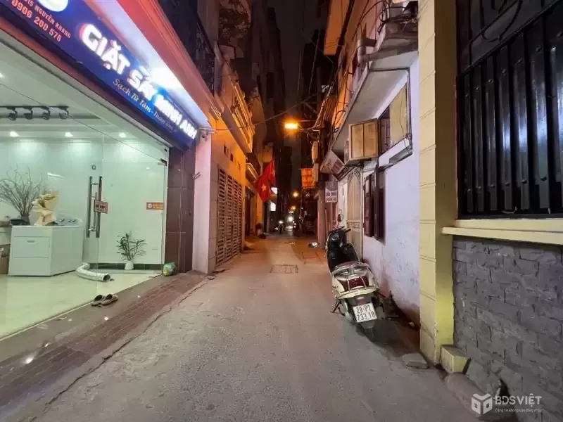 nguyễn khang 50m x4 tầng 11,3 tỷ ngõ ô tô,thông các ngả,dân xây,gần phố