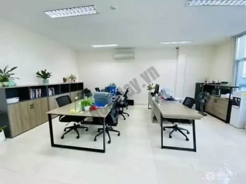 Cho thuê nhà  mặt tiền phường 8 Đà Lạt .mặt tiền 10m có mặt bằng kinh doanh 100m2 giá 22tr