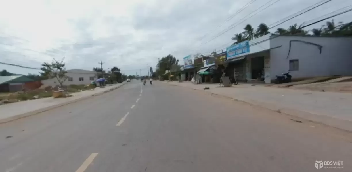 Bán Đất Mặt Tiền Nguyễn Trung Trực, Dương Đông, Phú Quốc – Hơn 1ha, Có Thổ Cư