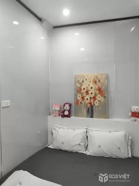 Bán gấp giá rẻ Minh Khai 42m/52m, 6 tầng, mặt tiền 1.4m/4.6m, 12.9 tỷ.