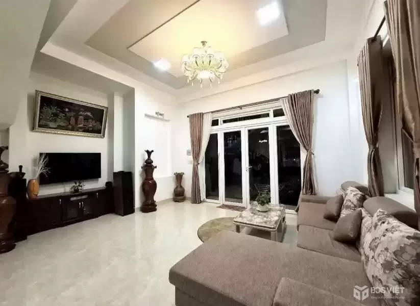 Bán nhà 230m2 đường hồ xuân hương - phường lâm viên đà lạt giá 13.5 tỷ