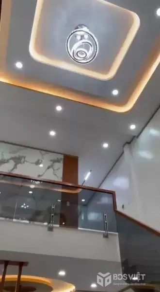 Bán nhà mới xây đường beton 4,5m ở Đức Hòa Đông dt 121,5m2 1 lầu,3pn,2wc giá 2,55 tỷ