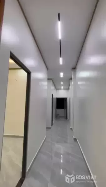 Bán nhà mới xây đường beton 4,5m ở Đức Hòa Đông dt 121,5m2 1 lầu,3pn,2wc giá 2,55 tỷ