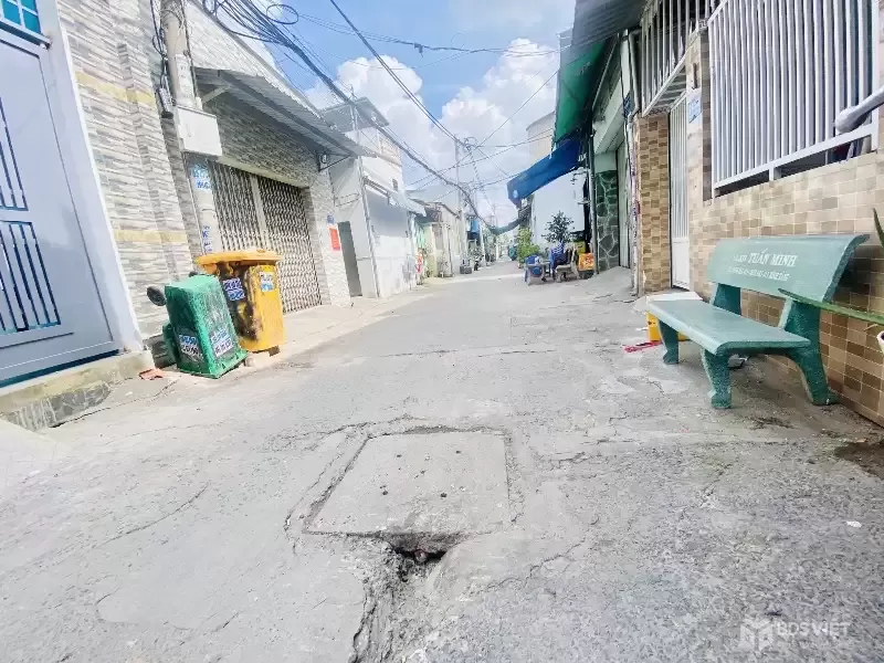 BÁN NHÀ CHÍNH CHỦ ĐẸP – VỊ TRÍ ĐẮC ĐỊA QUẬN 12 – VÀO Ở NGAY!
VỊ TRÍ: MẶT TIỀN PHAN VĂN HỚN, PHƯỜNG TÂN THỚI NHẤT, QUẬN 12, TP.HCM