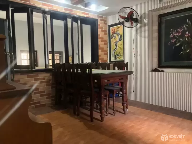 ♥  MT Thi Sách, gần cổng sân bay, 119m2, ngang 7.8m, 4 tầng, nội thất gỗ cao cấp