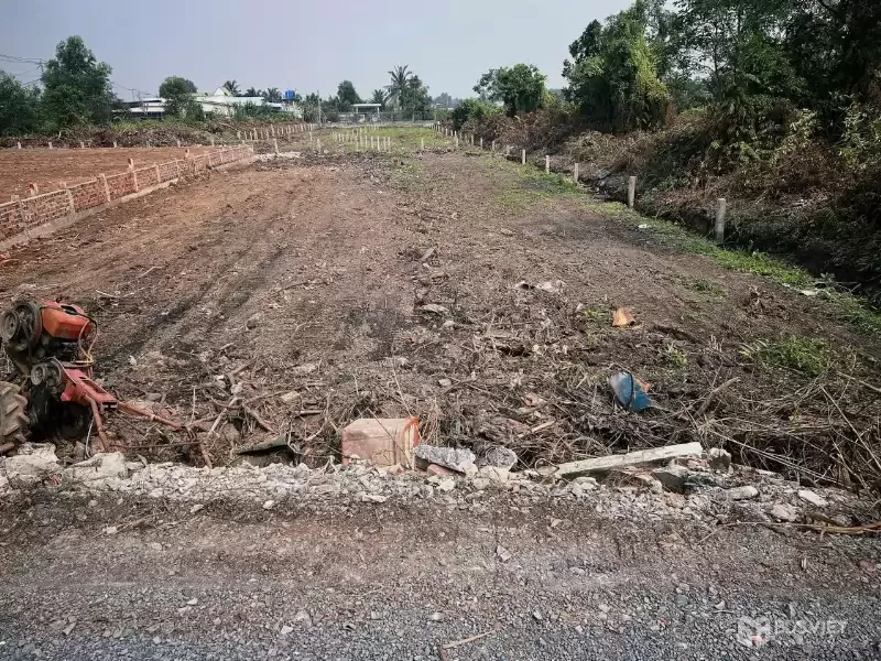 Bán đất 2 mặt tiền ĐT 816 xã Thạnh Hòa , Bến Lức dt 1351m2 đất vườn giá 2,8 tỷ