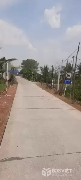 Bán đất mt đường beton liên ấp 5-6 xã Bình Đức dt 741m2 ( 200m2 thổ cư ) giá 1,75 tỷ