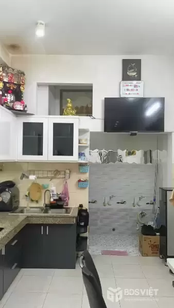 Mặt tiền Xóm Chiếu - Quận 4 - 78m2 - 3 tầng - 18.5 tỷ