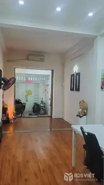 Mặt tiền Xóm Chiếu - Quận 4 - 78m2 - 3 tầng - 18.5 tỷ